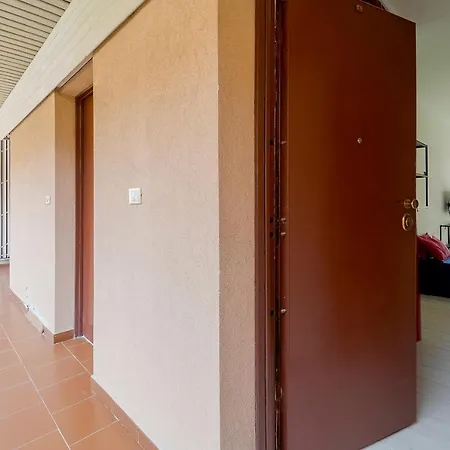 Lemon Tree In The Garden - Studio Apartment *
